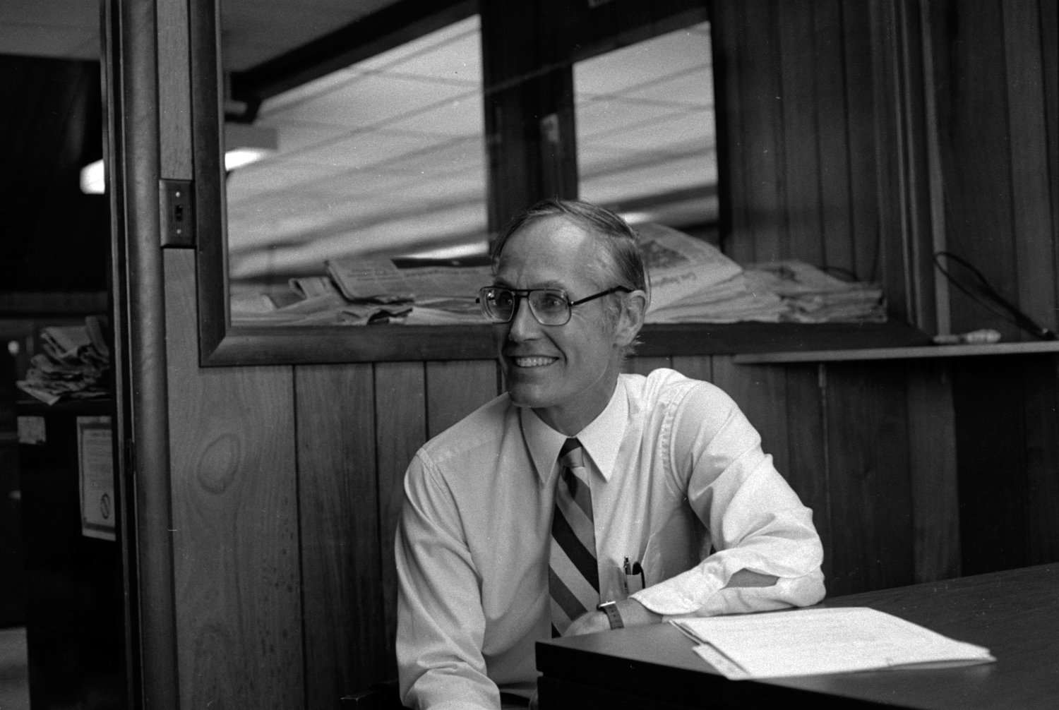 Slade Gorton smiles during a visit to The Chronicle’s office in this 1980 archival photograph.